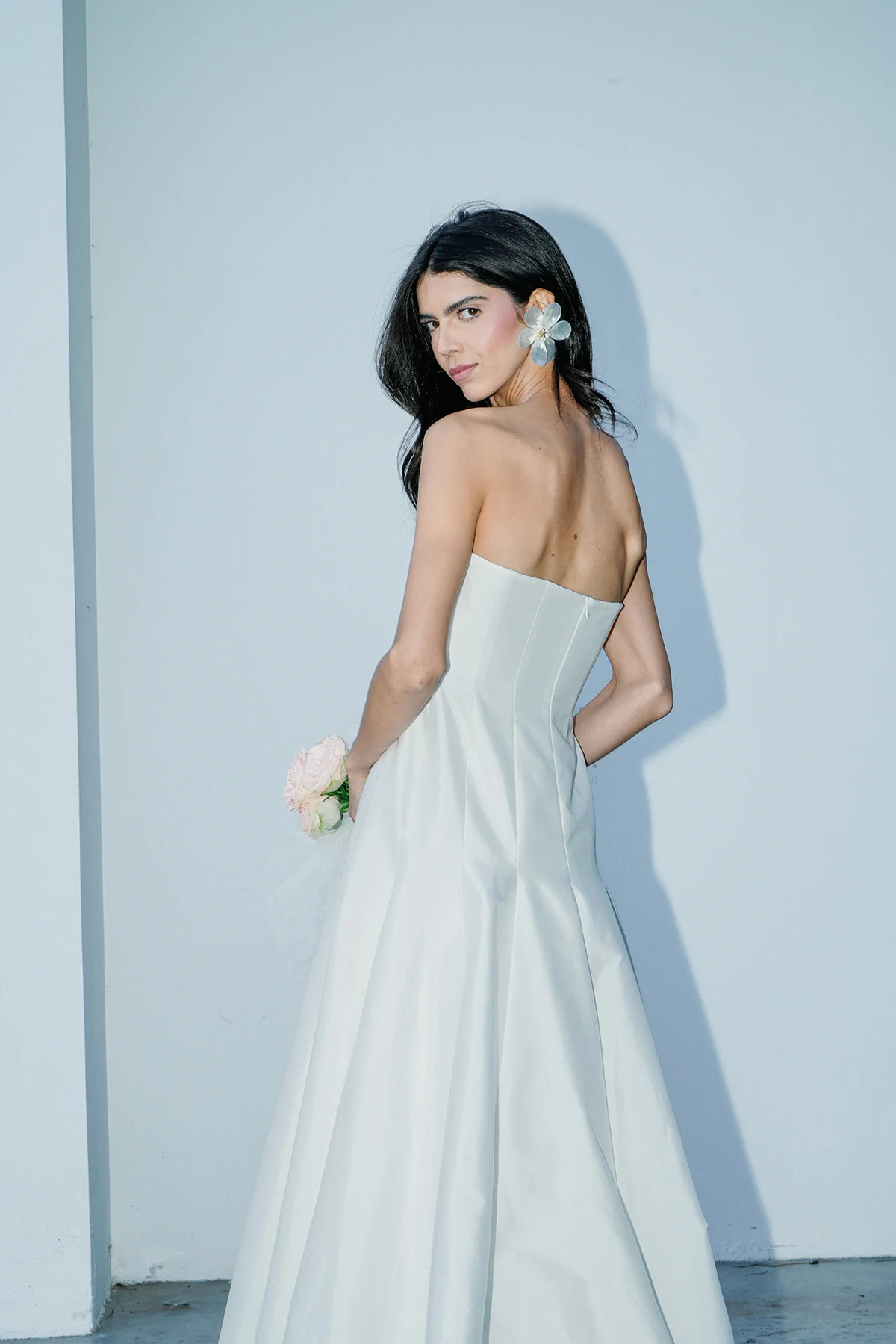 Fleur Blanche Earrings - Image 3